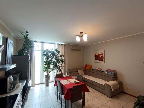 квартира за адресою Сім'ї Кульженків вул. (Петра Дегтяренка), 31-А