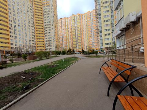 квартира за адресою Сім'ї Кульженків вул. (Петра Дегтяренка), 31-А