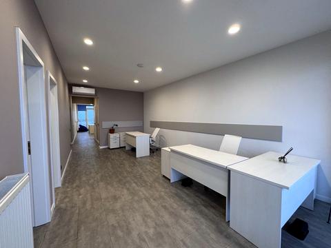 комерційна за адресою Генуезька вул., 3а