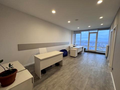 комерційна за адресою Генуезька вул., 3а