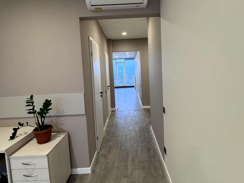 комерційна за адресою Генуезька вул., 3а