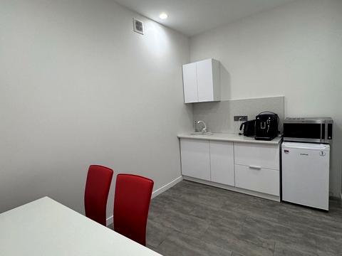 комерційна за адресою Генуезька вул., 3а