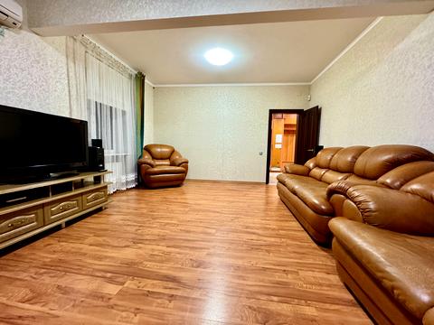 квартира за адресою Староярмаркова вул. (Сиволапа), 44