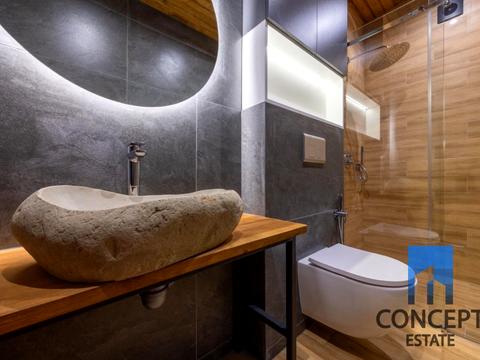 будинок за адресою Новоселів