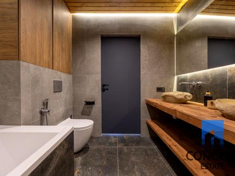 будинок за адресою Новоселів