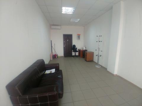 комерційна за адресою Харківське шосе, 19