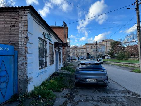 комерційна за адресою Глінки вул., 4б