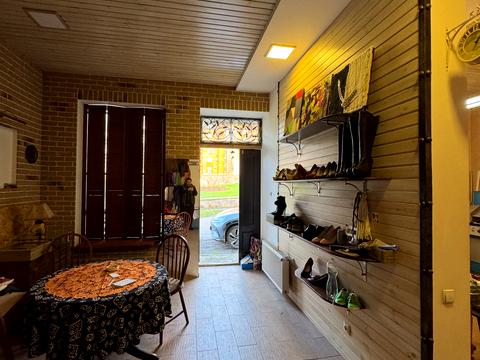 комерційна за адресою Глінки вул., 4б