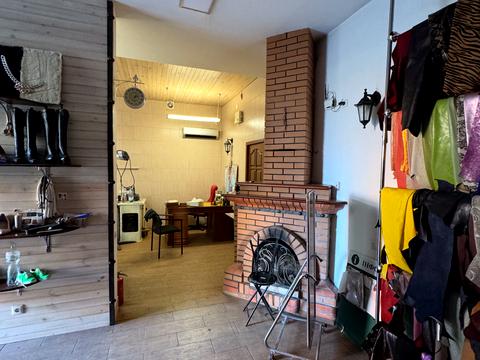 комерційна за адресою Глінки вул., 4б