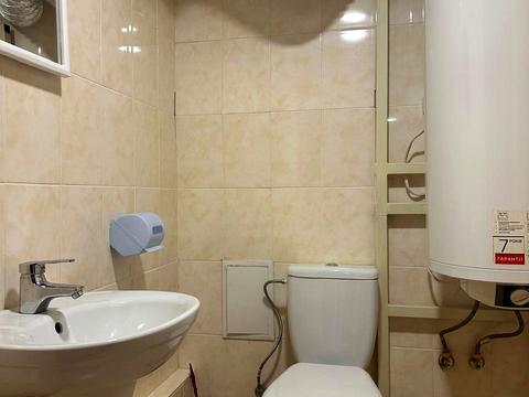 комерційна за адресою Івана Луценка пров., 17/19