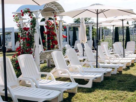 комерційна за адресою Грушевського, 15а