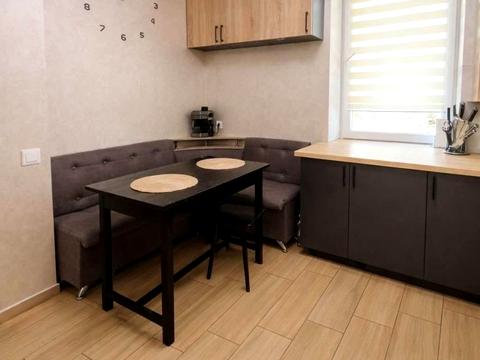 квартира по адресу Євгена Коновальця ул., 9/1