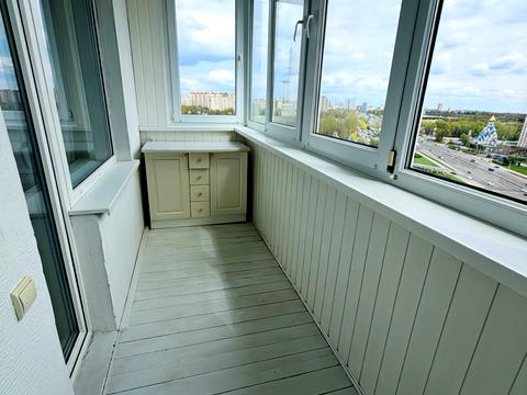 квартира за адресою Академіка Глушкова просп., 12