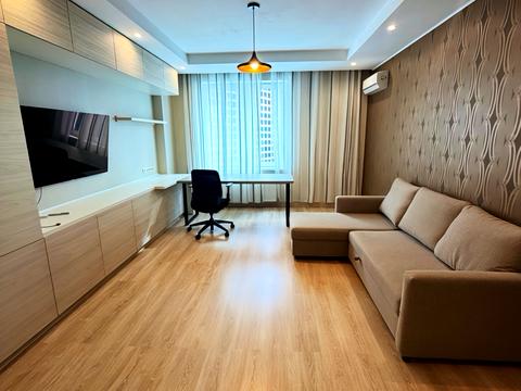 квартира за адресою Академіка Глушкова просп., 9-В