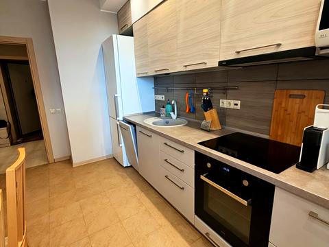 квартира за адресою Академіка Глушкова просп., 9-В