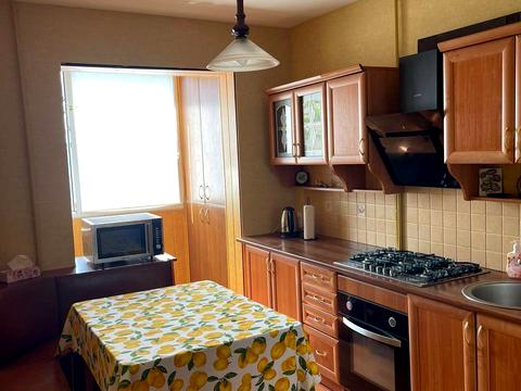 квартира за адресою Академіка Корольова вул., 64