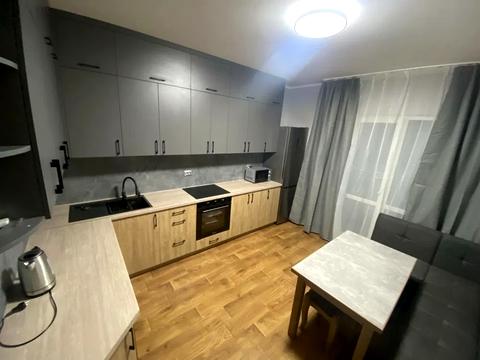 квартира за адресою Київ, Сім'ї Кульженків вул. (Петра Дегтяренка), 21