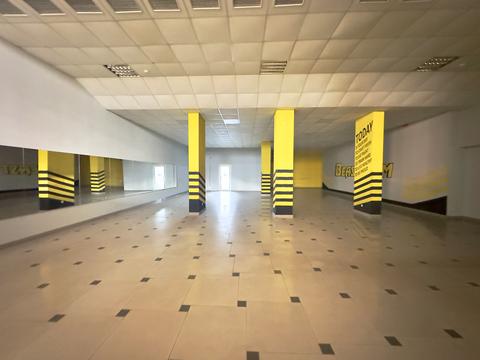 комерційна за адресою бул. Шевченка, 150