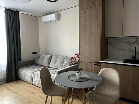 квартира за адресою Київ, Братів Шеметів вул., 10/8