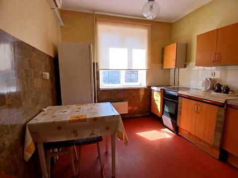 квартира за адресою Драгоманова вул., 11