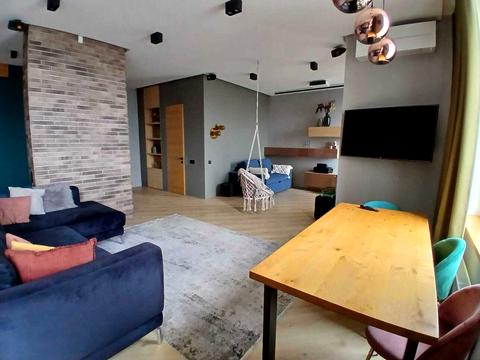 квартира за адресою Дніпровська набережна вул., 14-Б