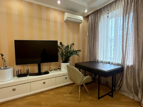 квартира за адресою Київ, Юрія Іллєнка вул. (Мельникова), 10