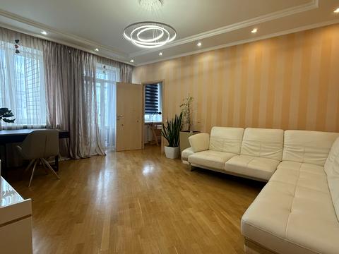 квартира за адресою Київ, Юрія Іллєнка вул. (Мельникова), 10