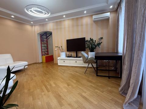 квартира за адресою Київ, Юрія Іллєнка вул. (Мельникова), 10