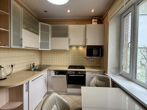 квартира за адресою Київ, Юрія Іллєнка вул. (Мельникова), 10