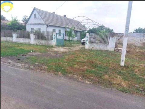 будинок за адресою Центральна, 25