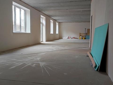 комерційна за адресою Малиновського вул., (Будинок)