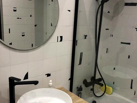 квартира за адресою Салютна вул., 2к1