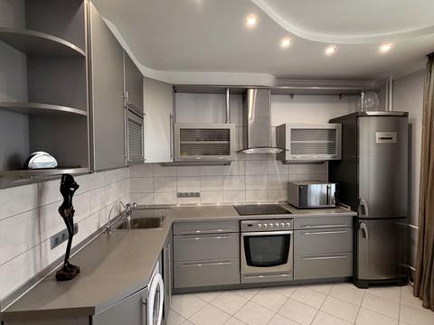 квартира по адресу Ларисы Руденко ул., 10