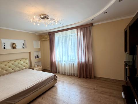 квартира по адресу Ларисы Руденко ул., 10