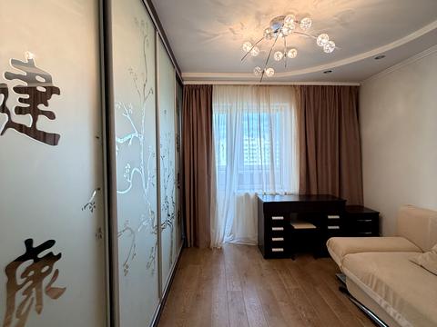 квартира по адресу Ларисы Руденко ул., 10