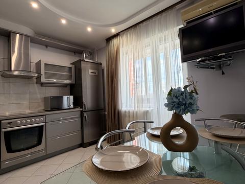 квартира по адресу Ларисы Руденко ул., 10