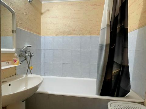 квартира за адресою Академіка Корольова вул., 34