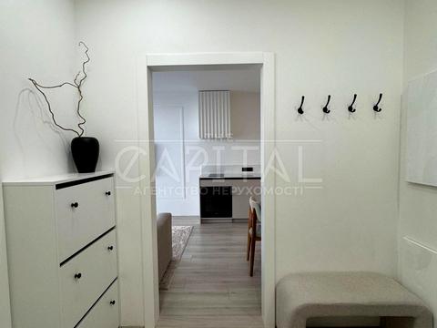 квартира за адресою Київ, Салютна вул., 2к1