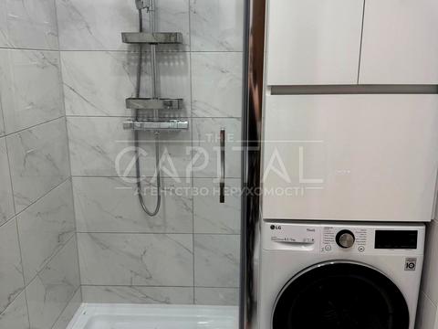 квартира за адресою Київ, Салютна вул., 2к1