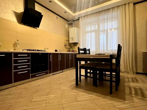 квартира за адресою Олега Ольжича вул. (Разіна), 16