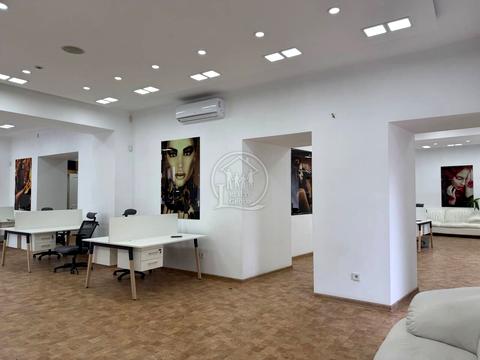 комерційна за адресою Гоголя вул., 17