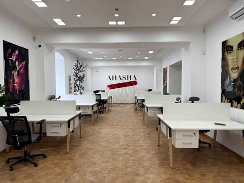 комерційна за адресою Гоголя вул., 17