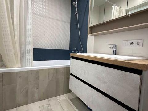 квартира за адресою Матвія Донцова вул. (Тургенєвська), 25-Е