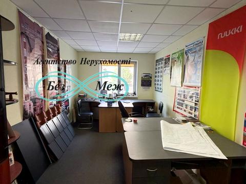 комерційна за адресою Лесі Українки вул., 6
