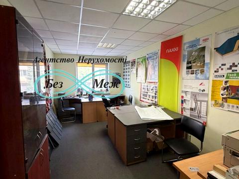 комерційна за адресою Лесі Українки вул., 6