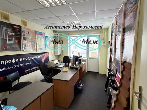 комерційна за адресою Лесі Українки вул., 6