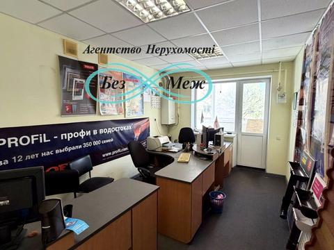 комерційна за адресою Лесі Українки вул., 6