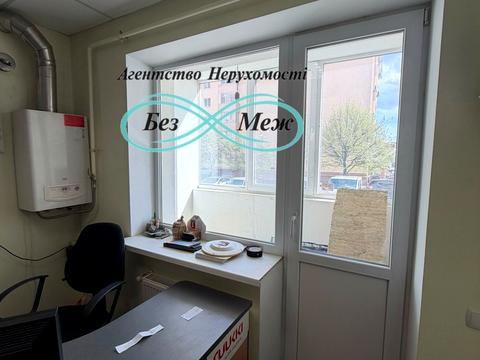 комерційна за адресою Лесі Українки вул., 6