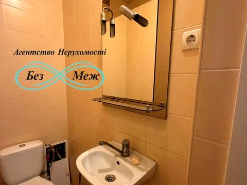 комерційна за адресою Лесі Українки вул., 6