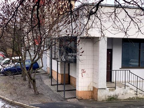 комерційна за адресою Лук'янівська вул., 944